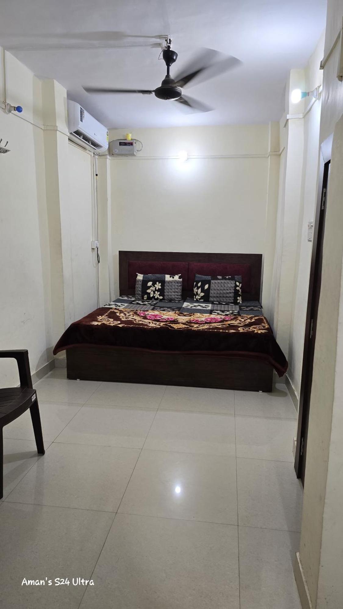 Ramlala Paying Guest House Stay Just 100M From Saryu Ghat, Ayodhya Buitenkant foto