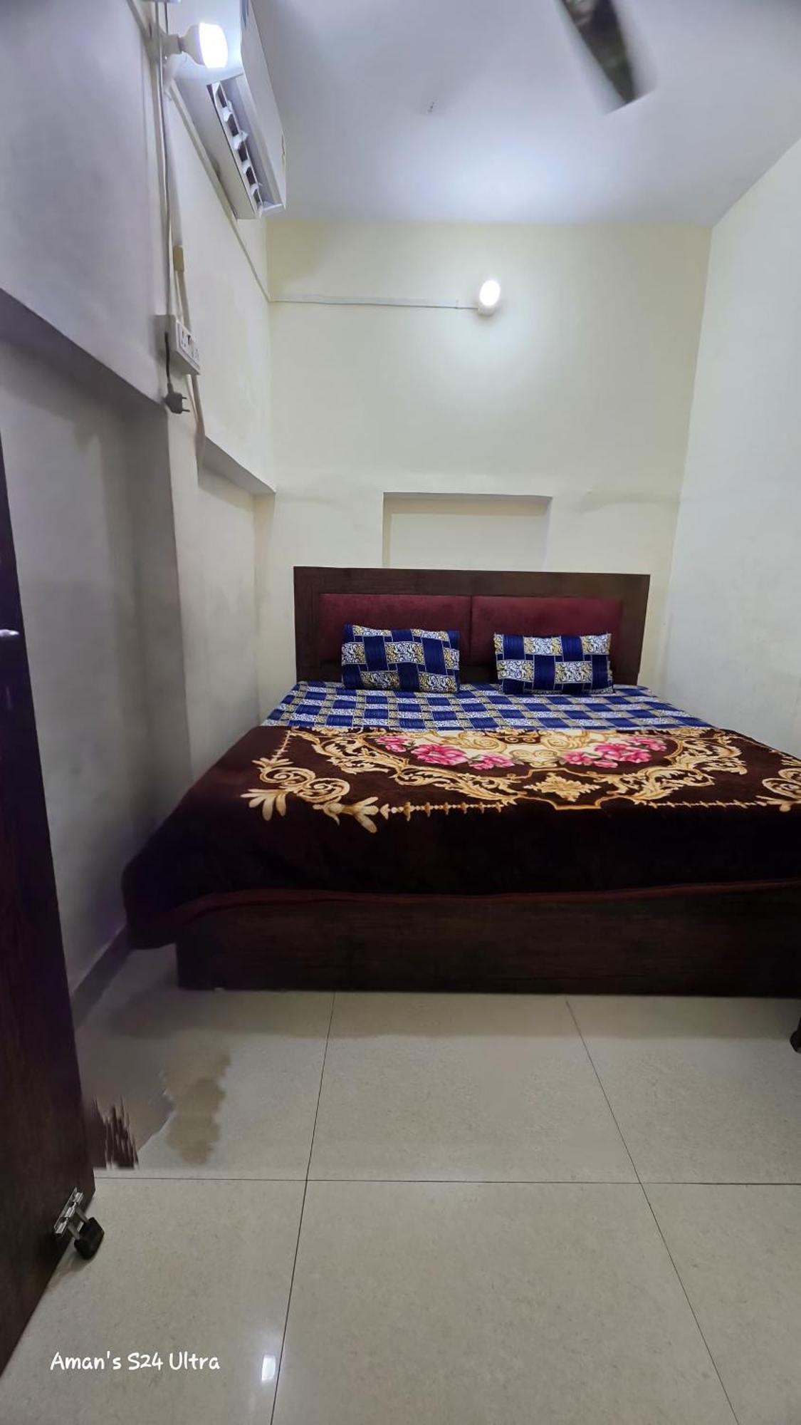Ramlala Paying Guest House Stay Just 100M From Saryu Ghat, Ayodhya Buitenkant foto